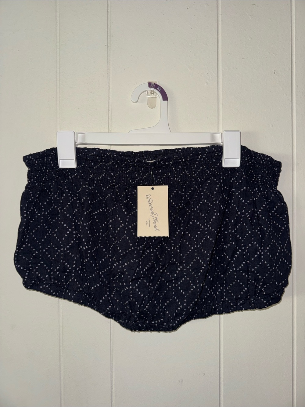Universal Thread Black Dot-Print Elastic Waist Shorts